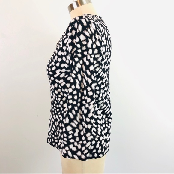 Top 36” M 100% Cotton Zipper Accent to Collar Bone Stopper at V-Neck Black White - Picture 4 of 6